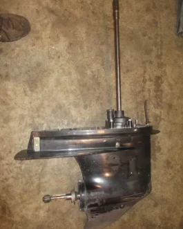 Suzuki DT140 lower unit 20” shaft